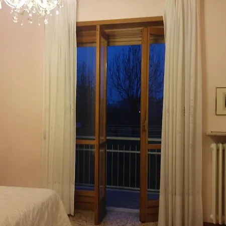 Casa Mina مونْكالييري